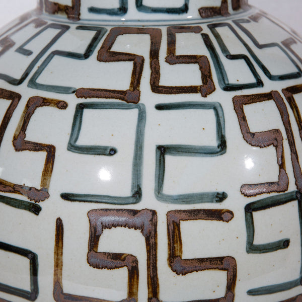 Straight Neck Maze Jar