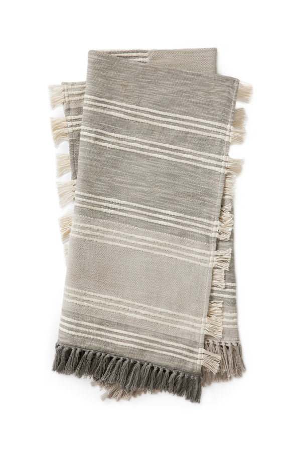 Amber Lewis x Loloi TAL0002 Grey / Ivory 4'-2" x 5' Throw