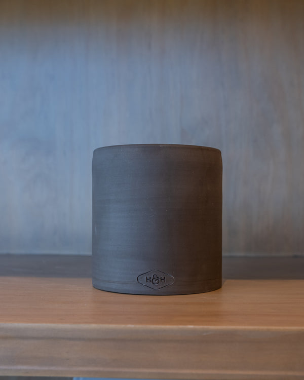 Hue & Hem Candle - Trapper