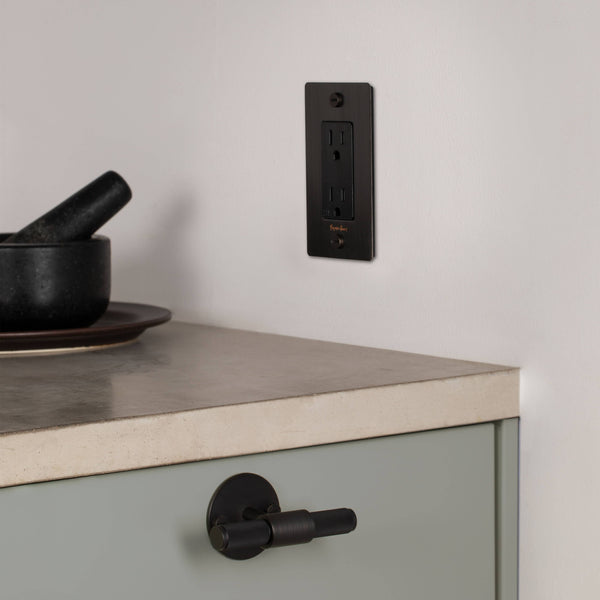 1G DUPLEX OUTLET / CROSS / WITH LOGO