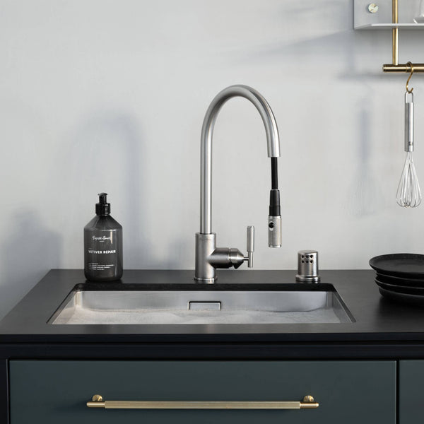 KITCHEN FAUCET / PULL-OUT WITH DUAL SPRAY / LINEAR