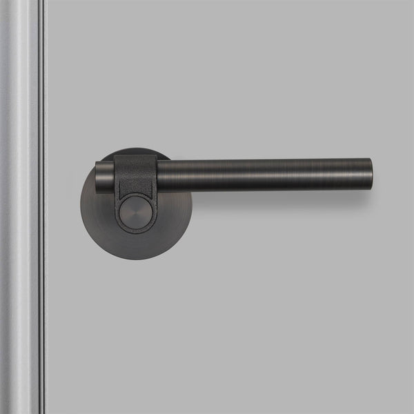 DOOR HANDLE SET / PASSAGE / CAST / LATCH INCLUDED