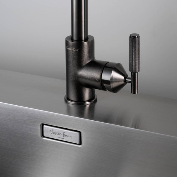 KITCHEN FAUCET / PULL-OUT WITH DUAL SPRAY / CROSS