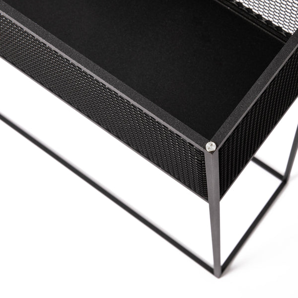 MESHED / PLANTER