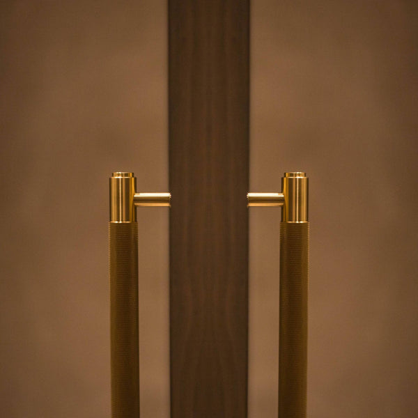 CLOSET BAR / DOUBLE-SIDED / CROSS