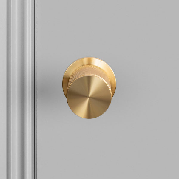DOOR KNOB / PASSAGE / CROSS