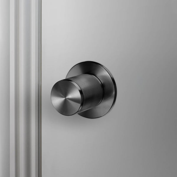 DOOR KNOB / PASSAGE / LINEAR