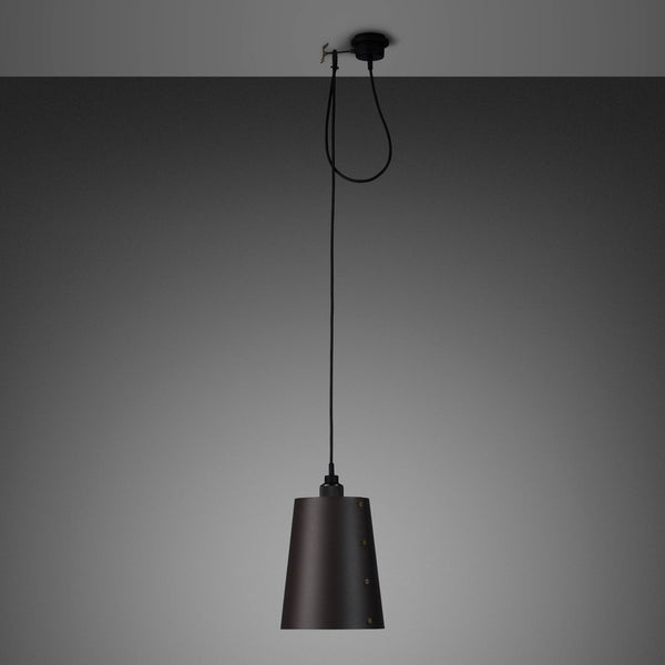 HOOKED 1.0 / LARGE / CROSS / GRAPHITE