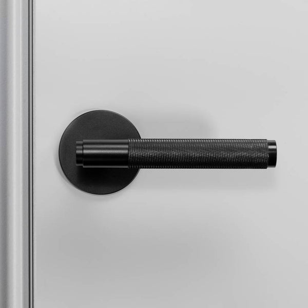 DOOR HANDLE / FIXED / 2-9/16 INCH ROSE / CROSS