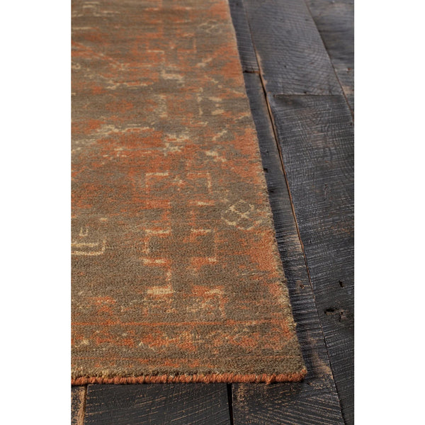 Tayla Rug - Add a pop of color and luxurious comfort to your h