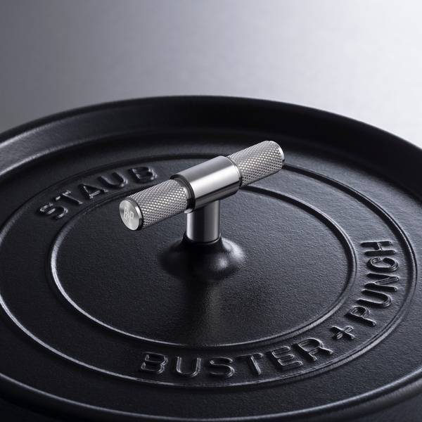 COCOTTE / 11.02 INCHES / CROSS / STAUB / BLACK