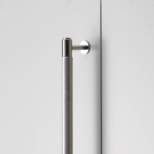 CLOSET BAR / CROSS