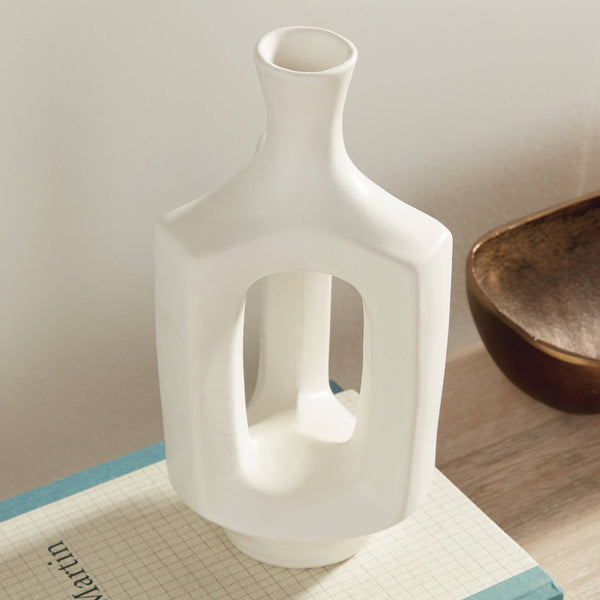 Sonya Vase Medium, White