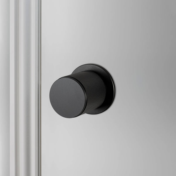 DOOR KNOB SET / PASSAGE / CROSS
