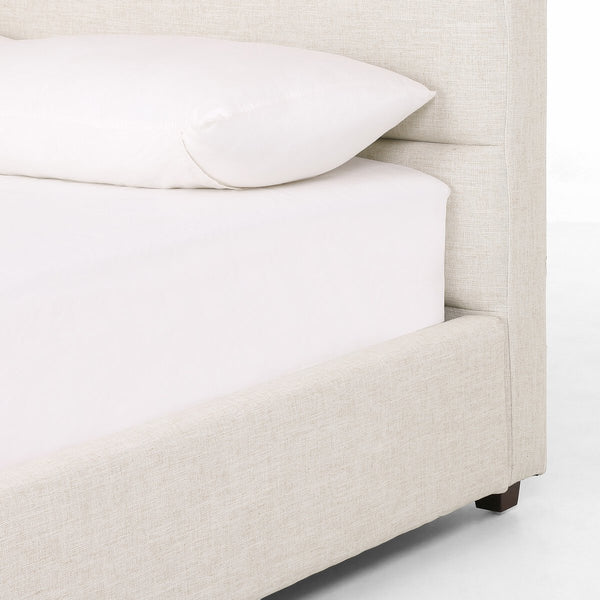 Daphne King Bed