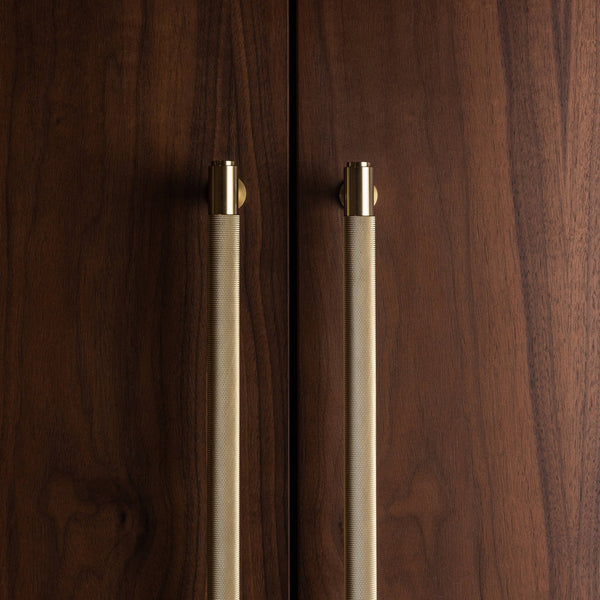 CLOSET BAR / CROSS