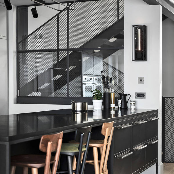 CAGED WALL / LARGE / CROSS / BLACK MARBLE