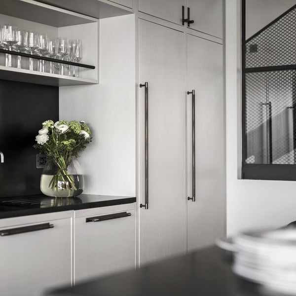CLOSET BAR / CROSS