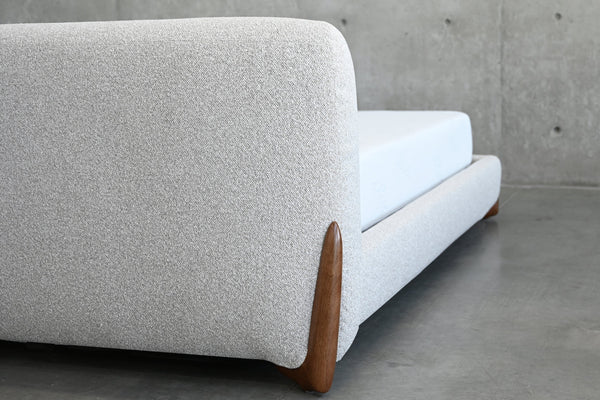 Arizona Upholstered King Bed
