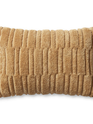 Angela Rose x Loloi Arabella Wheat 16'' x 26'' Cover w/Poly Pillow