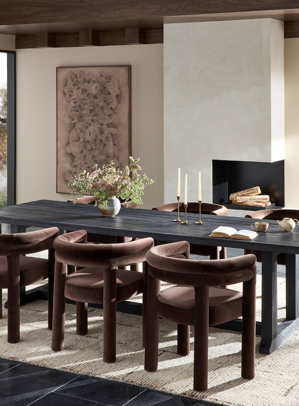 Motto Dining Table