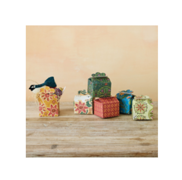 Interlocking Gift Box with Pattern / Set of 6 Styles