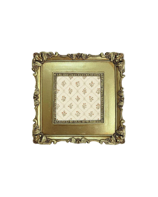 Scroll Edge Photo Frame