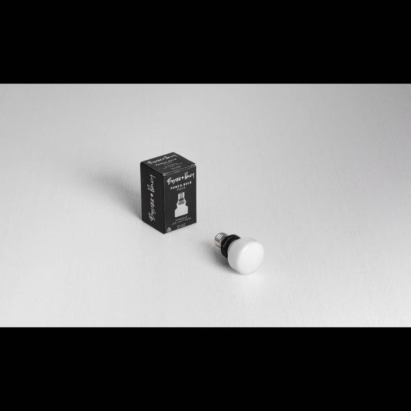 PUNCH BULB / PUCK