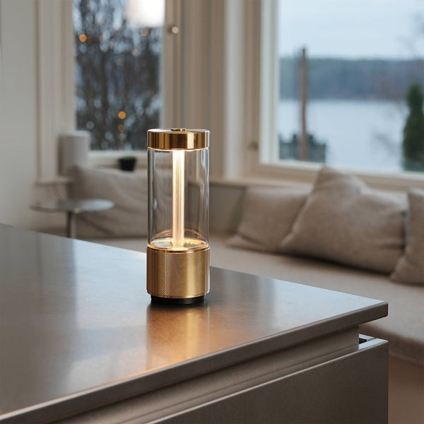 TAKEOUT / PORTABLE LIGHT / CROSS