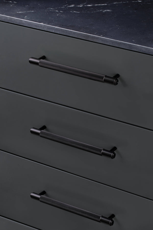 PULL BAR / CROSS / MEDIUM
