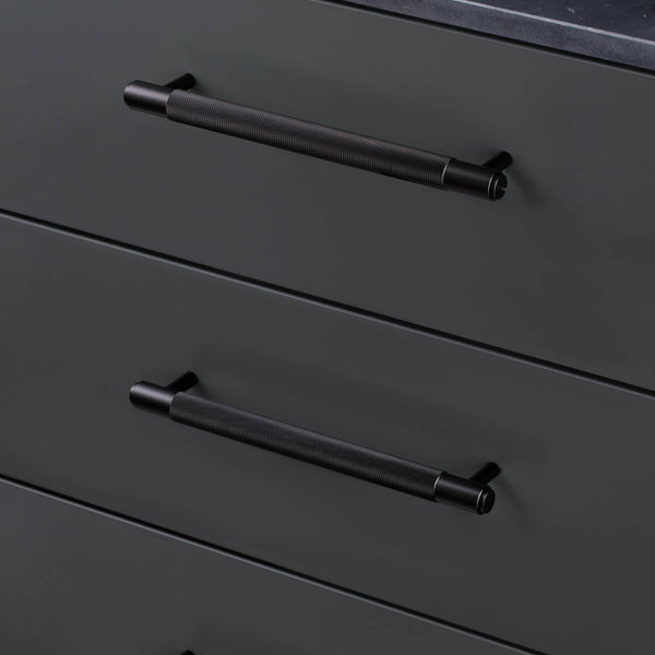 PULL BAR / CROSS