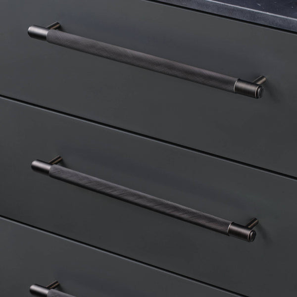 PULL BAR / CROSS