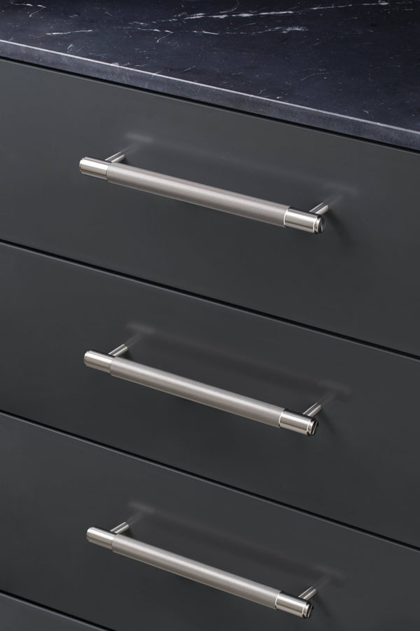 PULL BAR / CROSS / MEDIUM