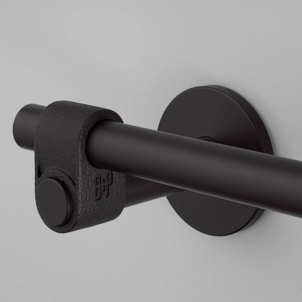 TOILET ROLL HOLDER / CAST