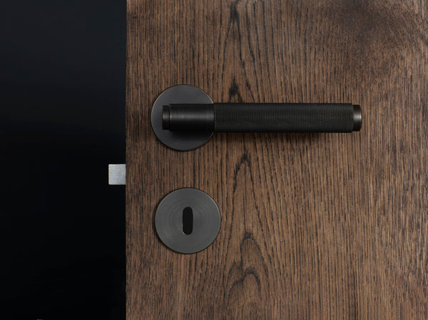 DOOR HANDLE SET / PRIVACY / CROSS