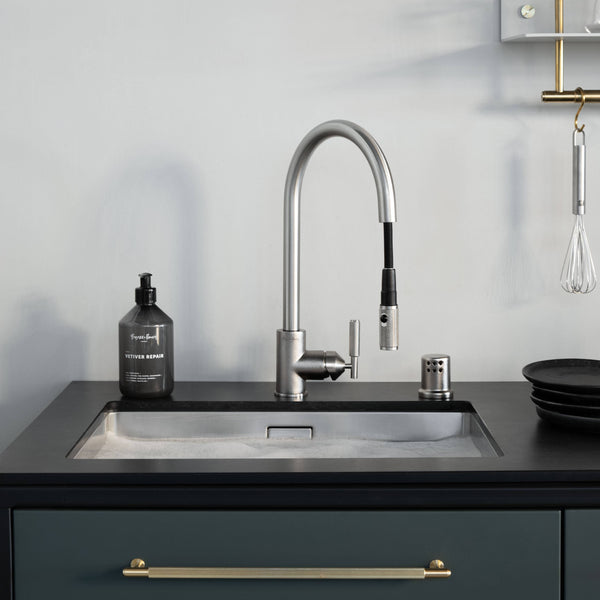 KITCHEN FAUCET / PULL-OUT WITH DUAL SPRAY / LINEAR