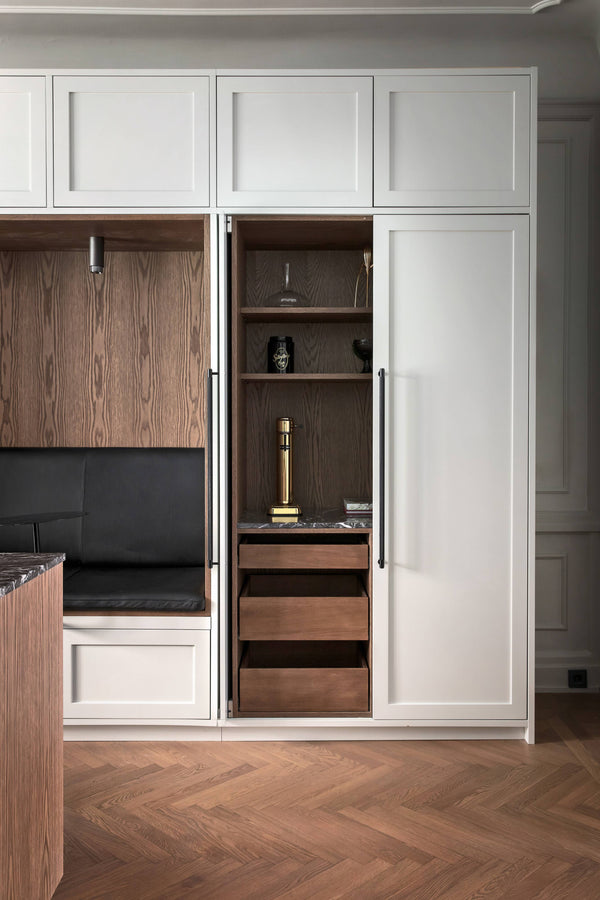 CLOSET BAR / CROSS