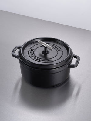 COCOTTE / 9.45 INCHES / CROSS / STAUB