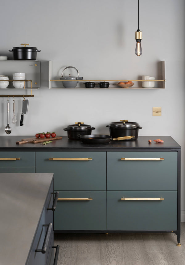 COCOTTE / 11.02 INCHES / CROSS / STAUB