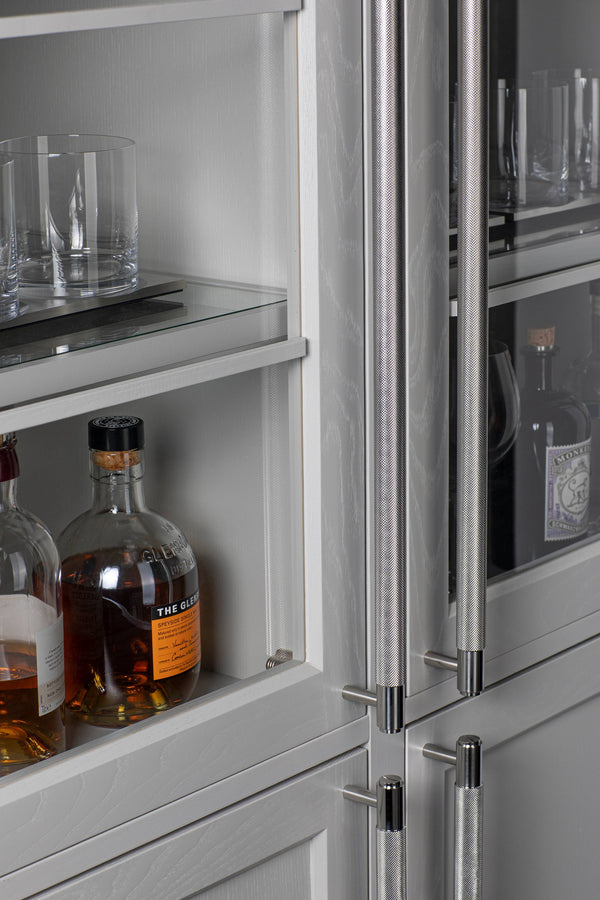 CLOSET BAR / CROSS