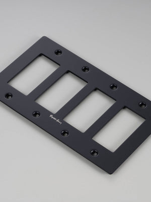4G PLATE / WITH LOGO
