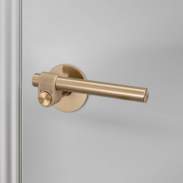 DOOR HANDLE SET / PASSAGE / CAST / LATCH INCLUDED