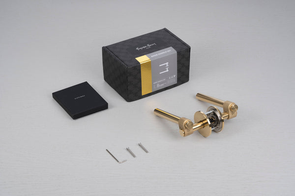 DOOR HANDLE SET / PASSAGE / CAST / LATCH INCLUDED