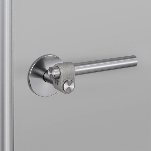 DOOR HANDLE SET / PASSAGE / CAST / LATCH INCLUDED
