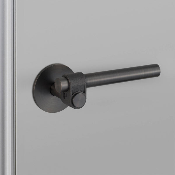 DOOR HANDLE SET / PASSAGE / CAST / LATCH INCLUDED