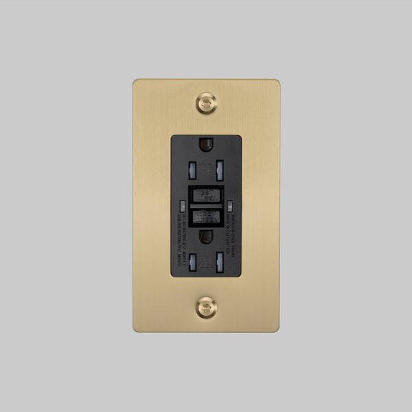 1G DUPLEX OUTLET / GFCI / LINEAR / WITHOUT LOGO