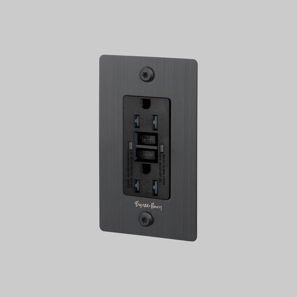 1G DUPLEX OUTLET / GFCI / LINEAR / WITH LOGO