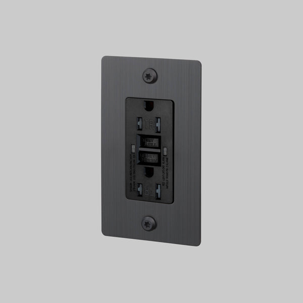1G DUPLEX OUTLET / GFCI / LINEAR / WITHOUT LOGO