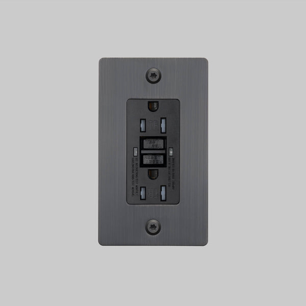1G DUPLEX OUTLET / GFCI / LINEAR / WITHOUT LOGO