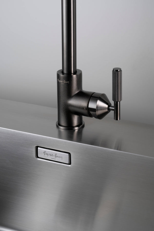 KITCHEN FAUCET / PULL-OUT WITH DUAL SPRAY / CROSS